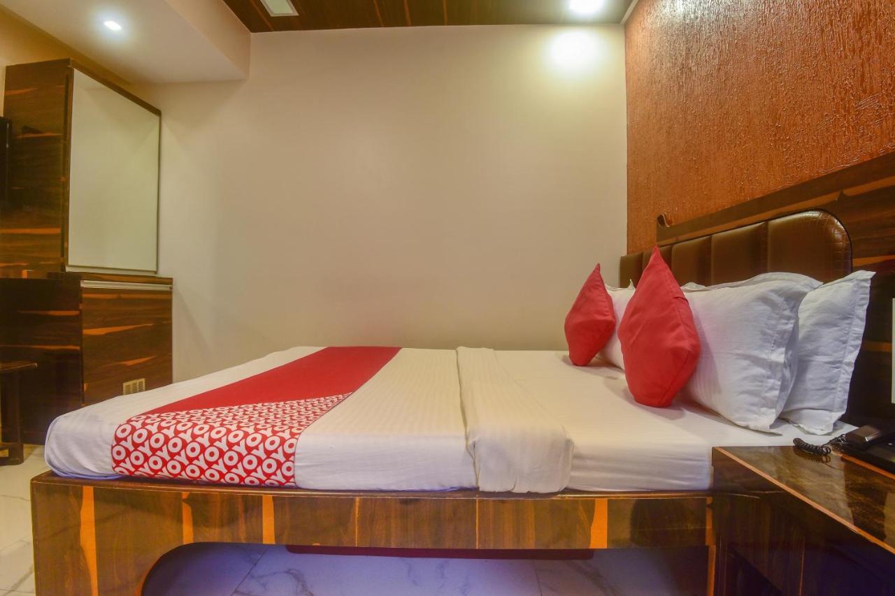 Oyo 28893 Hotel Gulf Bombaj Zewnętrze zdjęcie