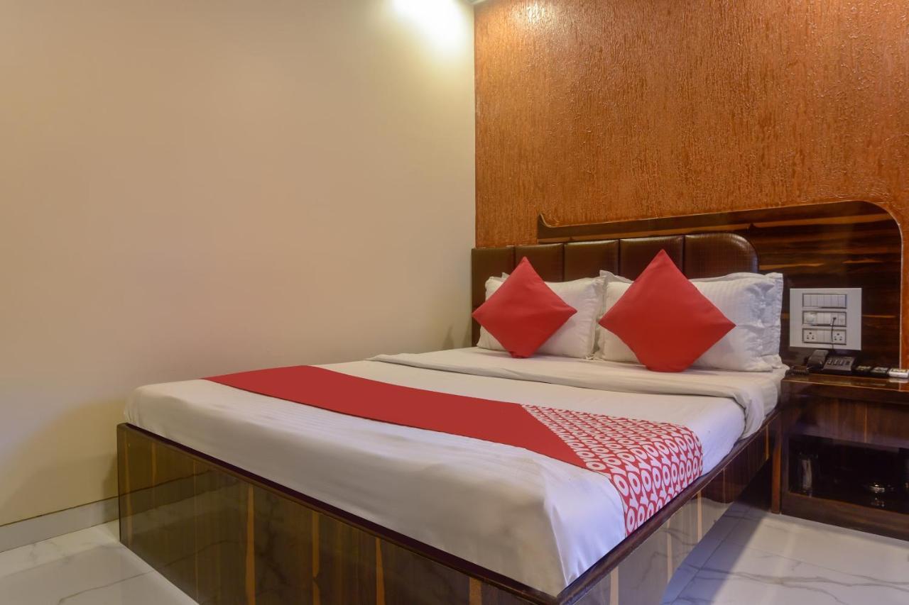 Oyo 28893 Hotel Gulf Bombaj Zewnętrze zdjęcie