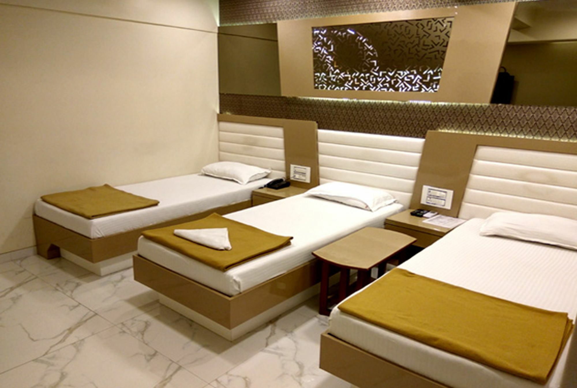 Oyo 28893 Hotel Gulf Bombaj Zewnętrze zdjęcie